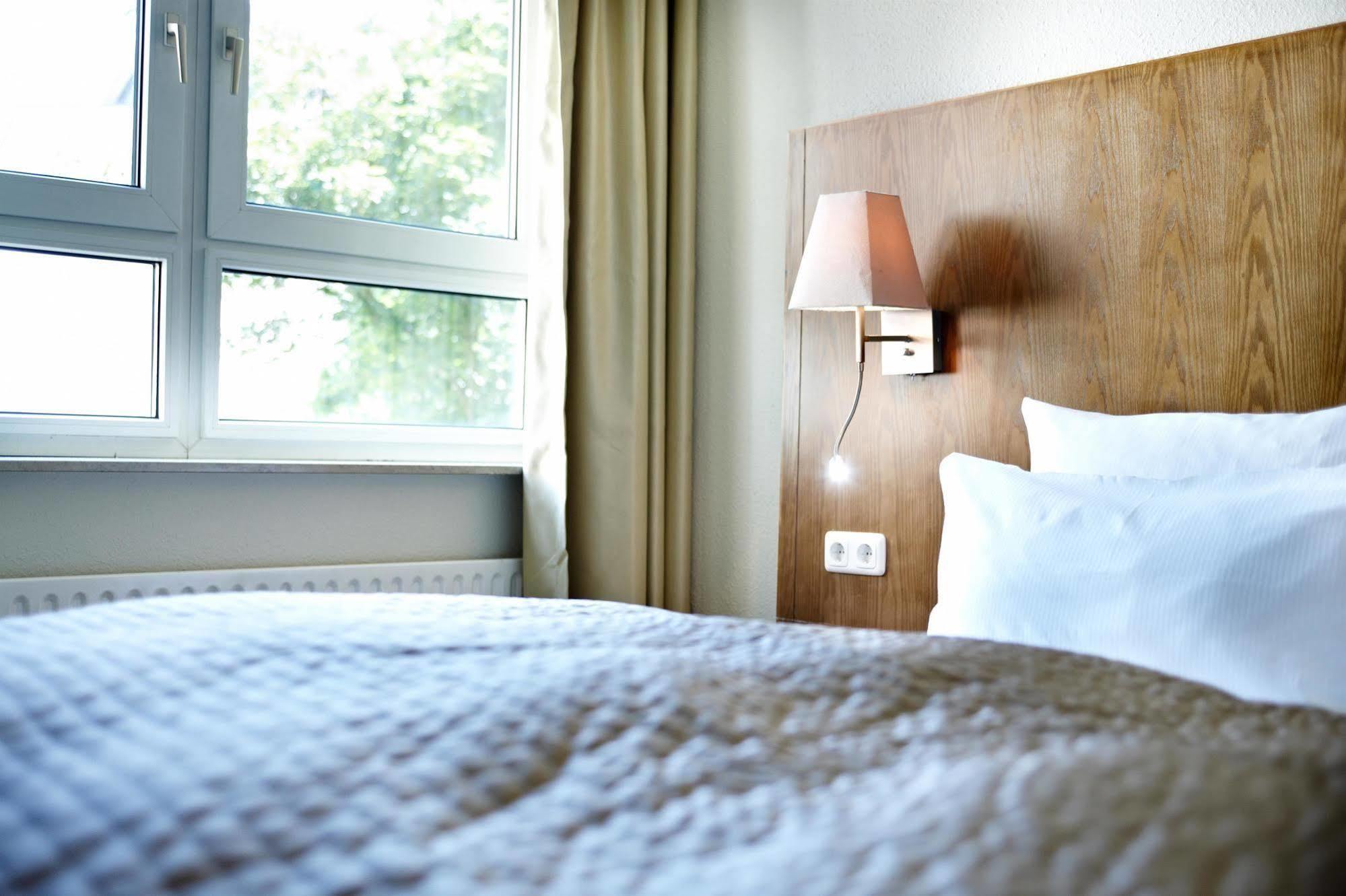 Hotel Domicil Hamburg By Golden Tulip Exterior foto